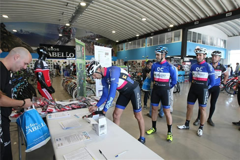 ii-media-maraton-diario-cordoba-recogida-dorsales