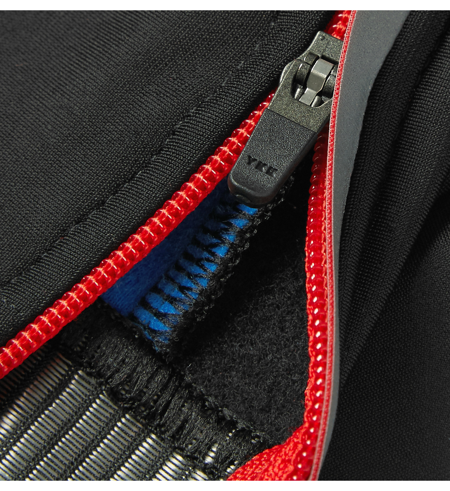 traje-termico-castelli-san-remo-2-thermosuit-costuras